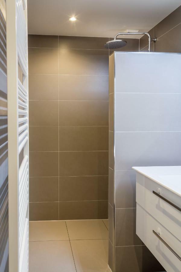 Slapen Aan De Bosweg Panzió Zoutelande Kültér fotó